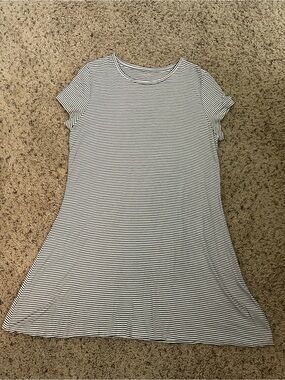 Amazon Essentials Black and White Striped Short Sleeve Swing Dress